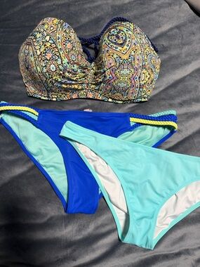 Victoria's Secret Multicolor Paisley Top with Blue & Aqua Bikini Bottoms